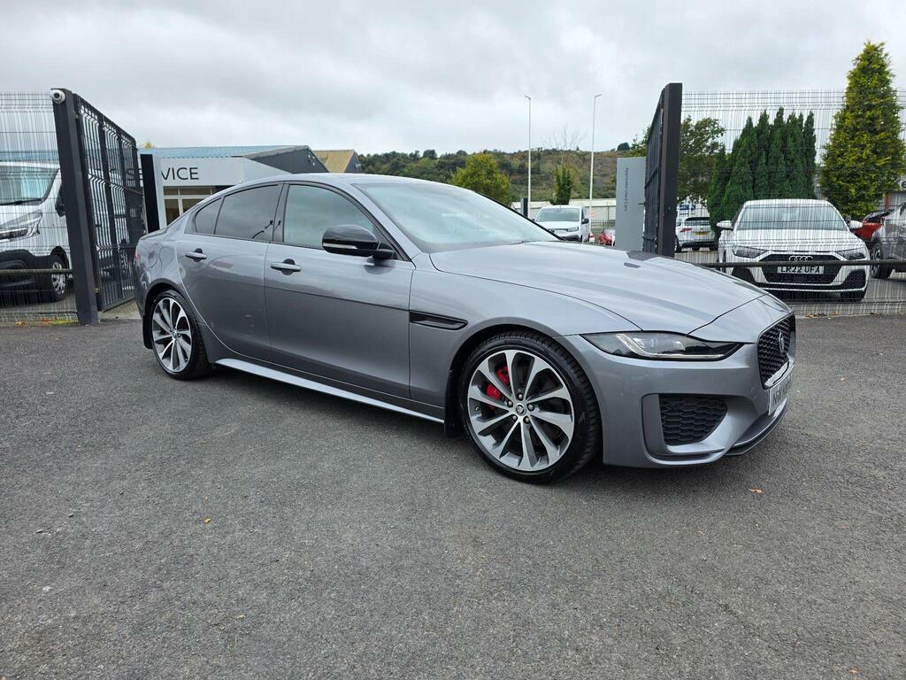Jaguar XE 2.0 D200 Mhev R-dynamic Hse Black Saloon Grey