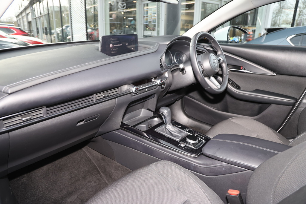Mazda CX-30 2.5 E-skyactiv G Mhev 140 Centre-line MD74ZVE White #2