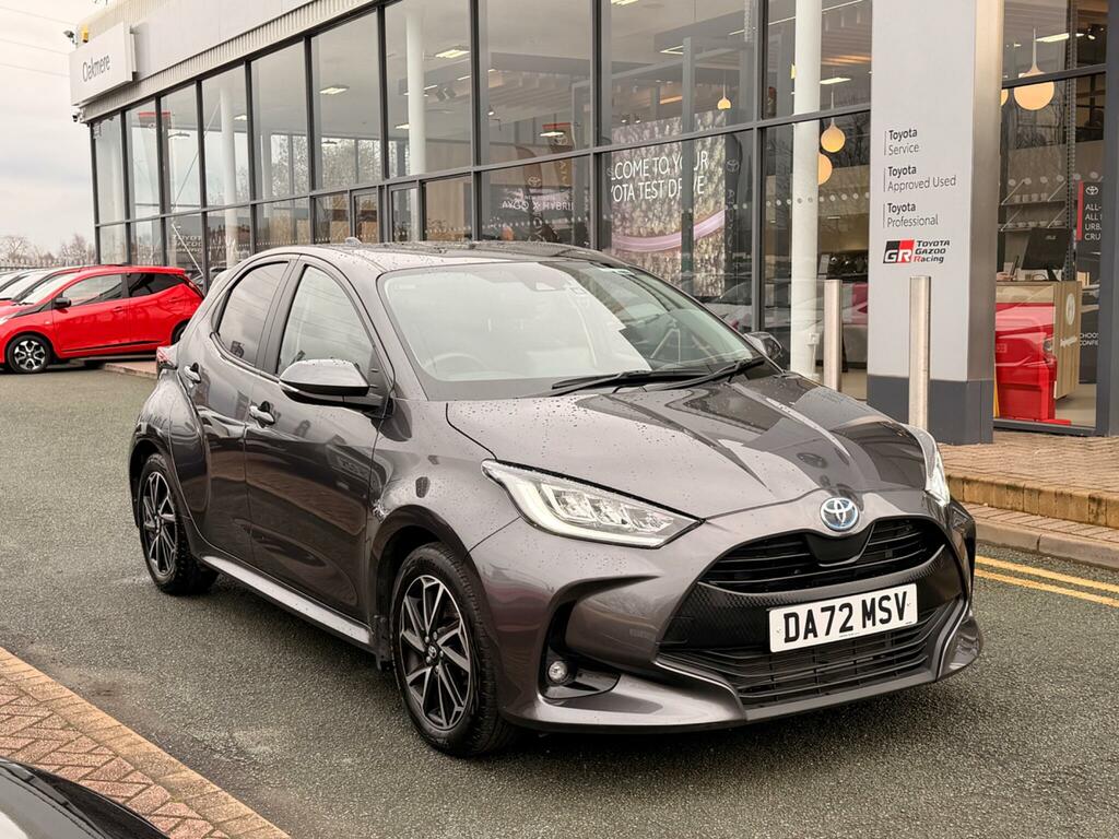 Toyota Yaris 1.5 Hybrid Design Cvt Grey