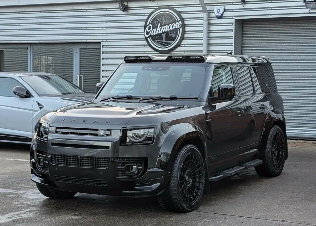 Land Rover Defender 110 V8 Grey