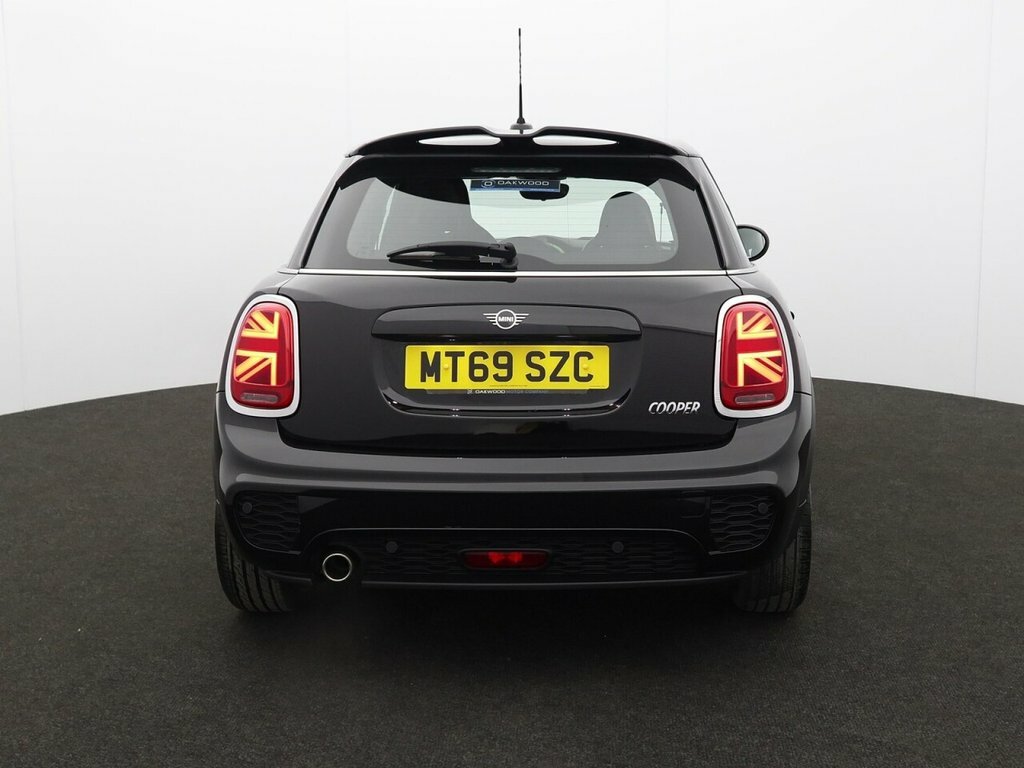 Mini Hatch 1.5L Cooper Sport MT69SZC Black #6