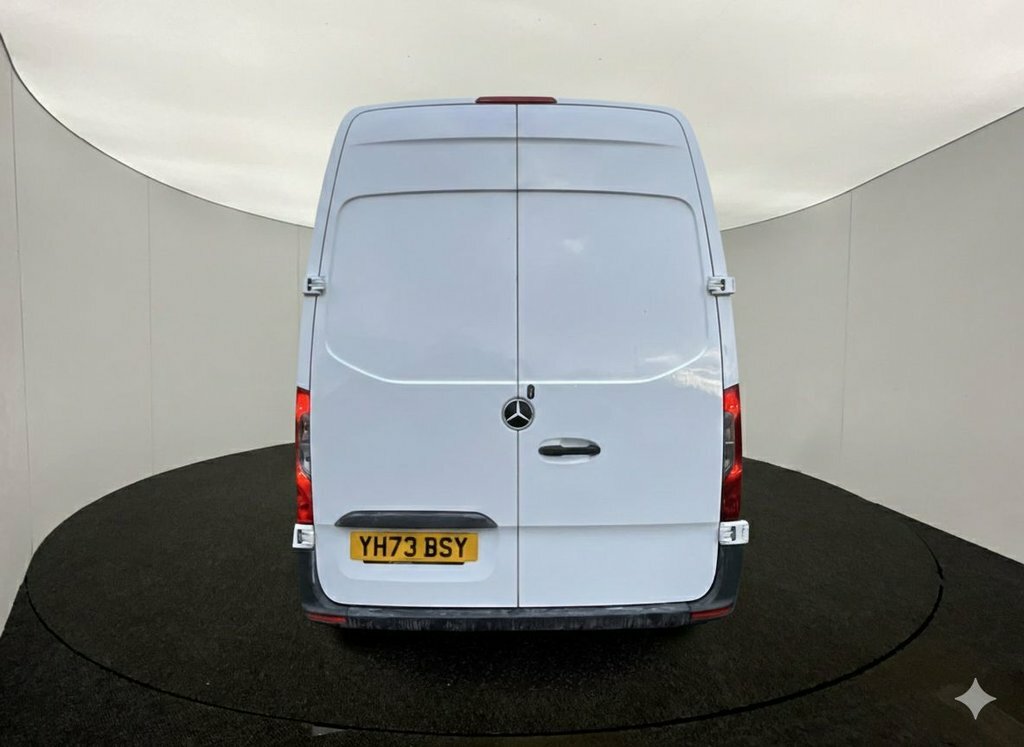 Mercedes-Benz Sprinter 2L Premium YH73BSY White #6
