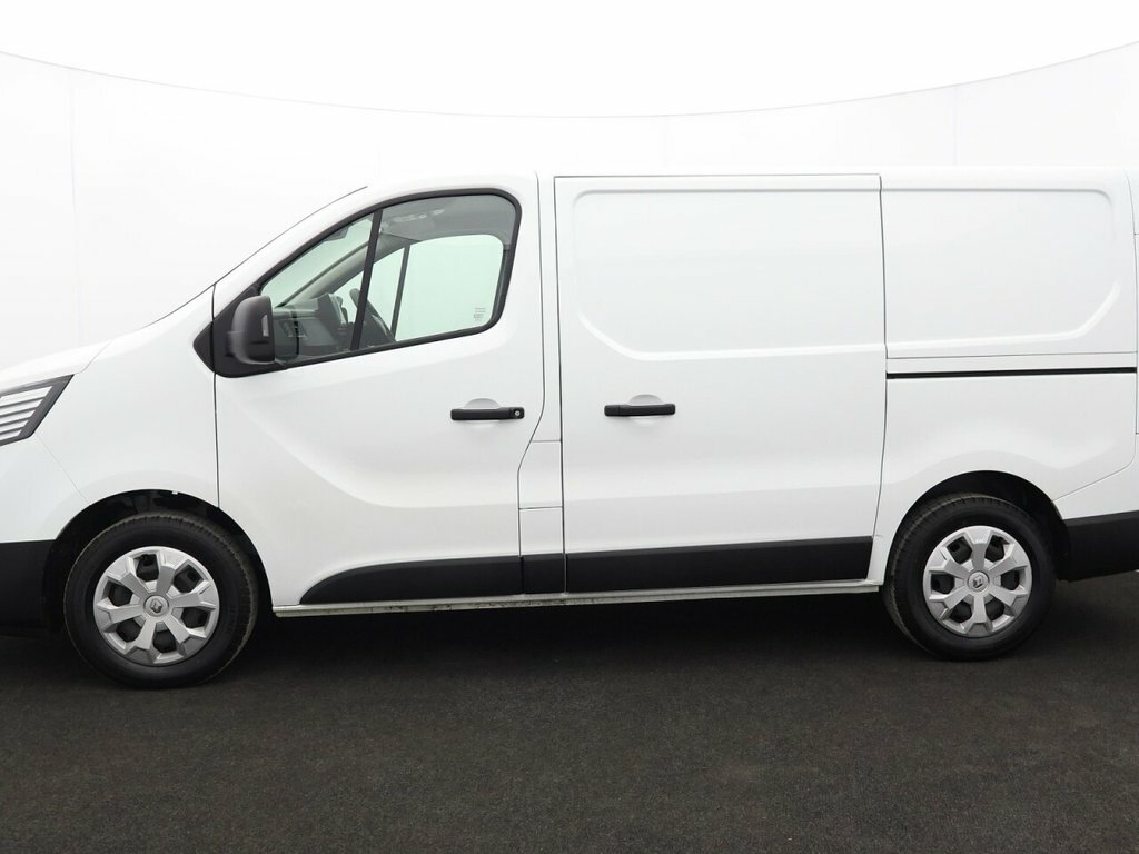 Renault Trafic 2L Business CK22YVG White #4