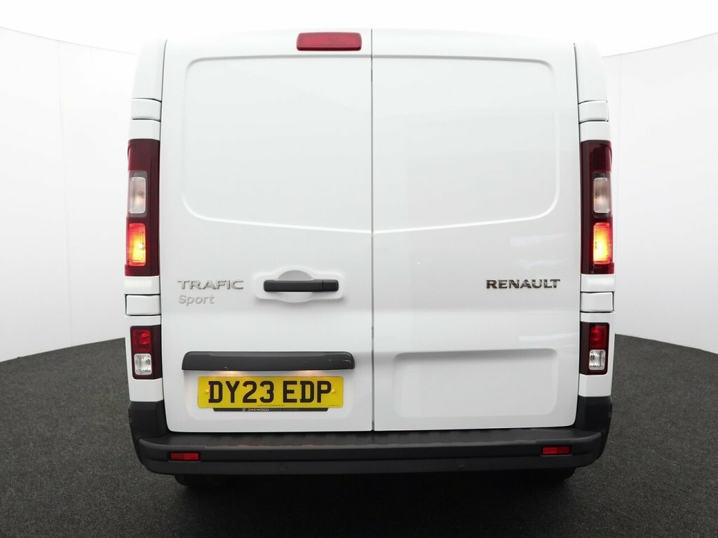 Renault Trafic 2L Sport DY23EDP White #6