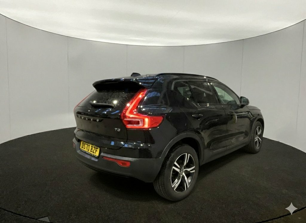 Volvo XC40 1.5L R-design DS70BZF Black #2