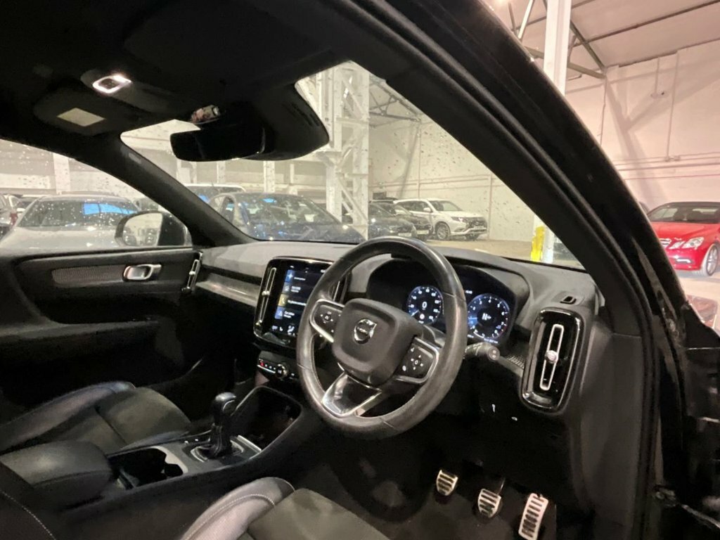 Volvo XC40 1.5L R-design DS70BZF Black #5