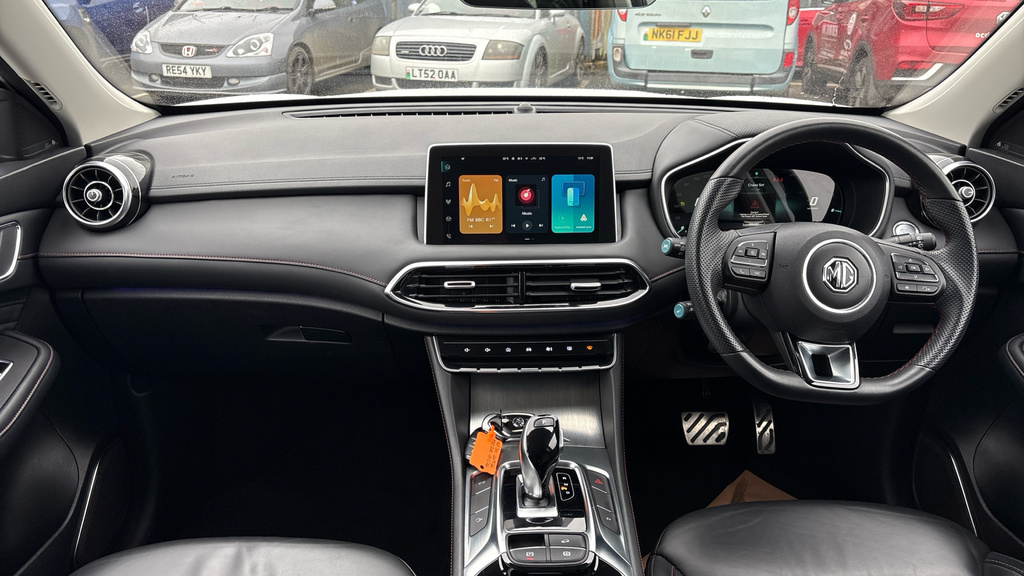 MG HS 1.5 T-gdi 16.6Kwh Trophy Suv Plug-in Hy LG73FEW White #5