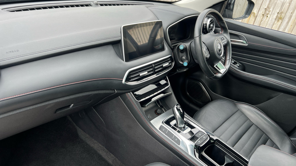 MG HS 1.5 T-gdi 16.6Kwh Exclusive Suv Plug-in LB73VKT Black #6