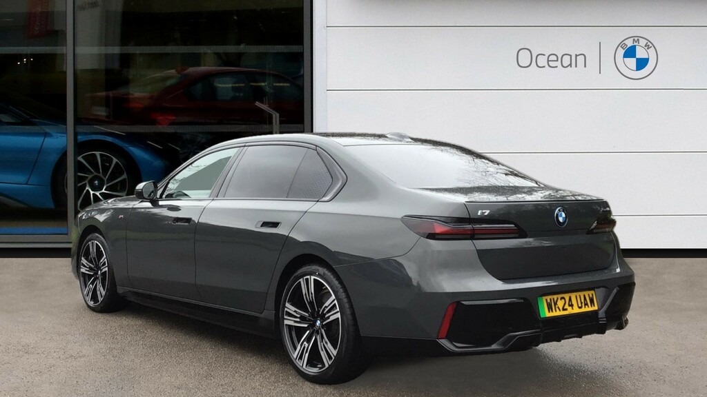 BMW i7 Xdrive60 M Sport WK24UAW Grey #2