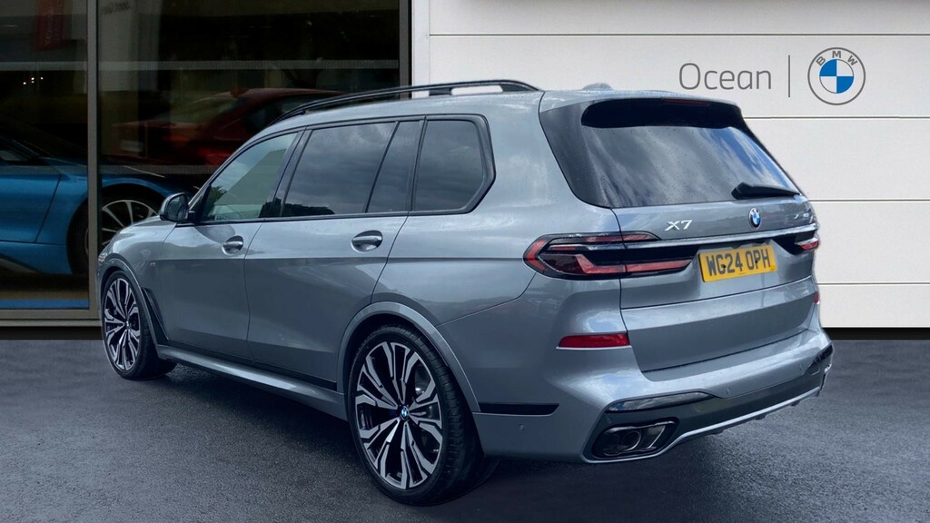 BMW X7 Xdrive40i M Sport Grey #2