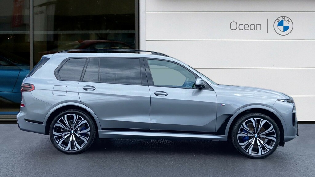 BMW X7 Xdrive40i M Sport Grey #3