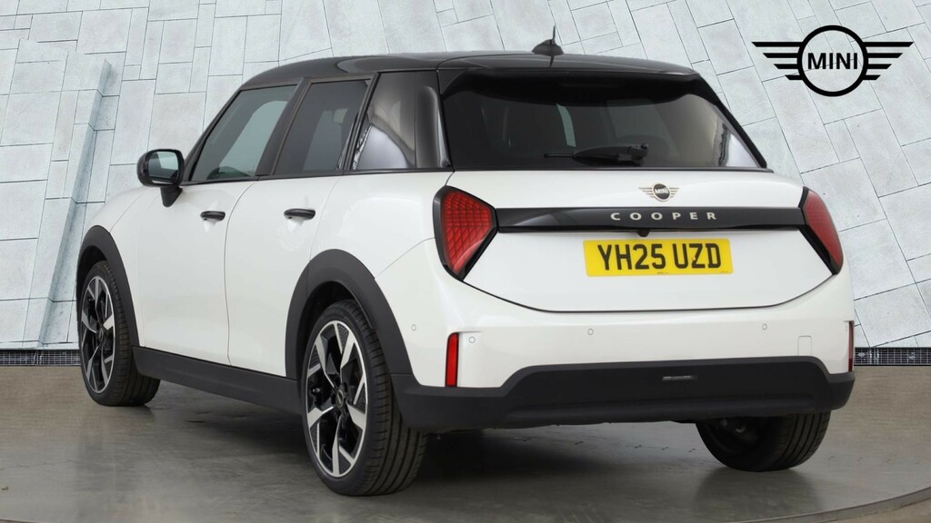 Mini Hatch Hatchback YH25UZD White #2