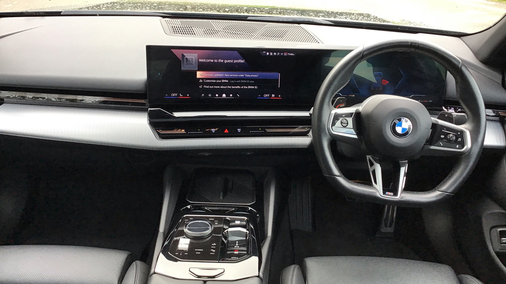 BMW 5 Series 520I M Sport Black #4