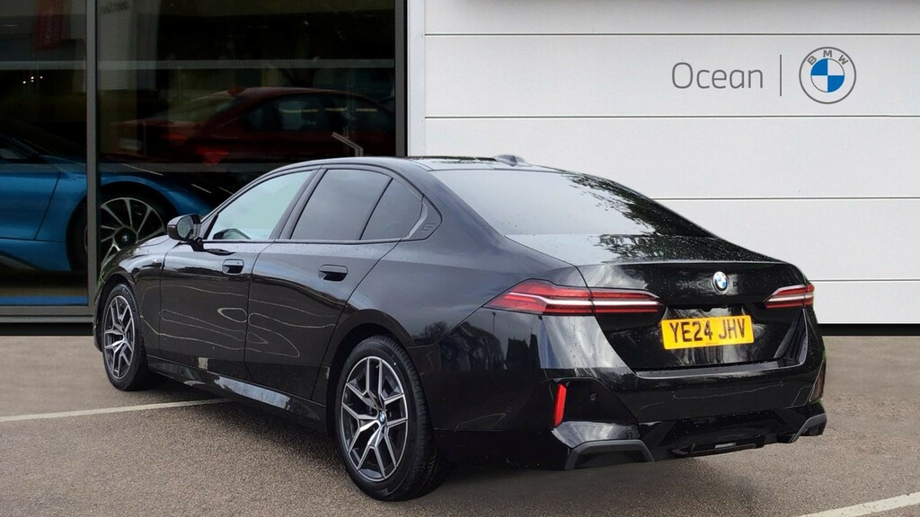 BMW 5 Series 520I M Sport Black #2
