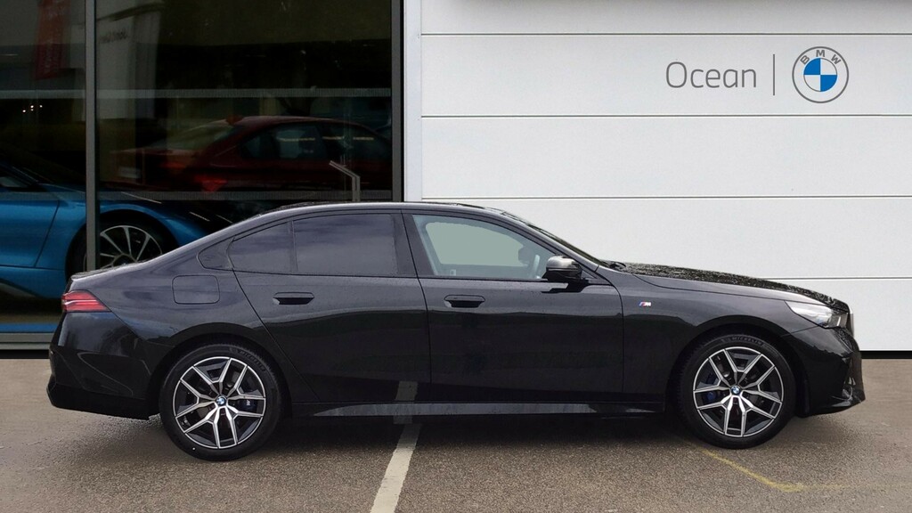 BMW 5 Series 520I M Sport Black #3