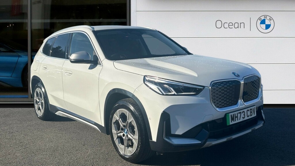 BMW iX1 Suv White
