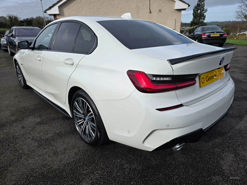 BMW 3 Series 330E M Sport Step NA22OXF White #4
