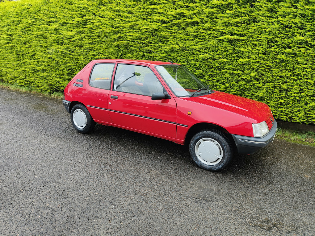 Peugeot 205 XL Auto  #2