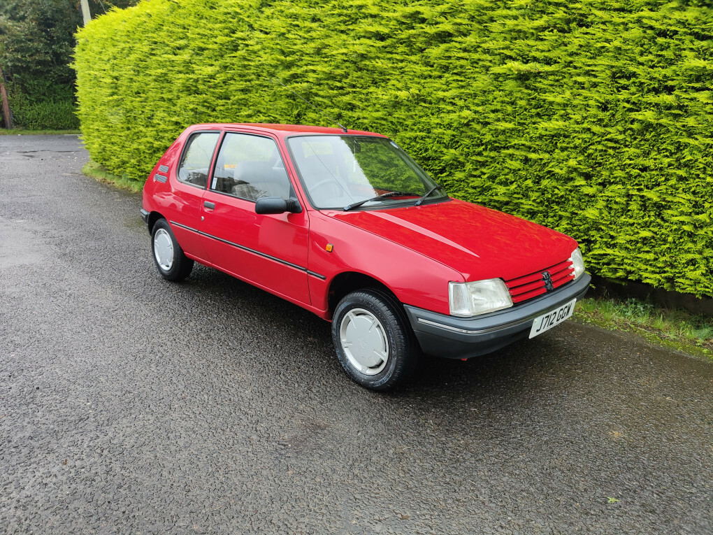 Peugeot 205 XL Auto  #3
