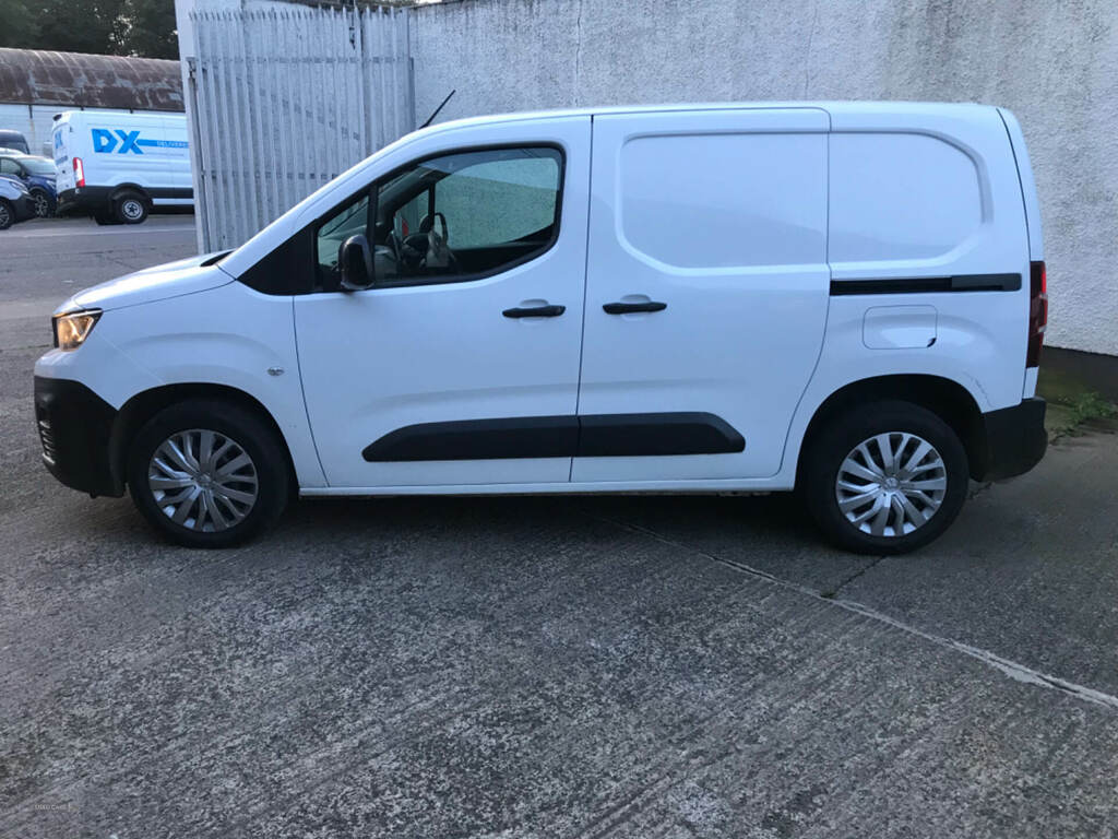 Peugeot Partner 1000 1.5 Bluehdi 100 Professional Prem Van 6 Spd FSZ8372 White #6
