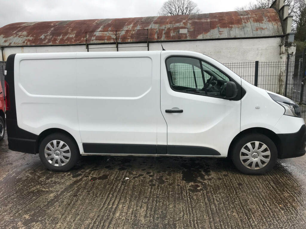Renault Trafic Sl27 Dci 95 Business Van ME19GUD White #3