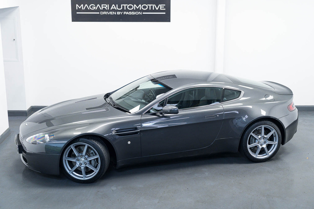 Aston Martin Vantage Petrol Silver #5