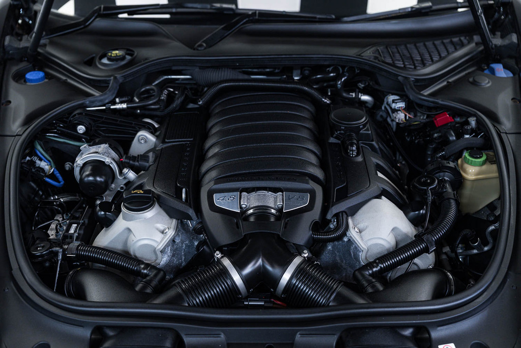 Porsche Panamera Petrol Black #3