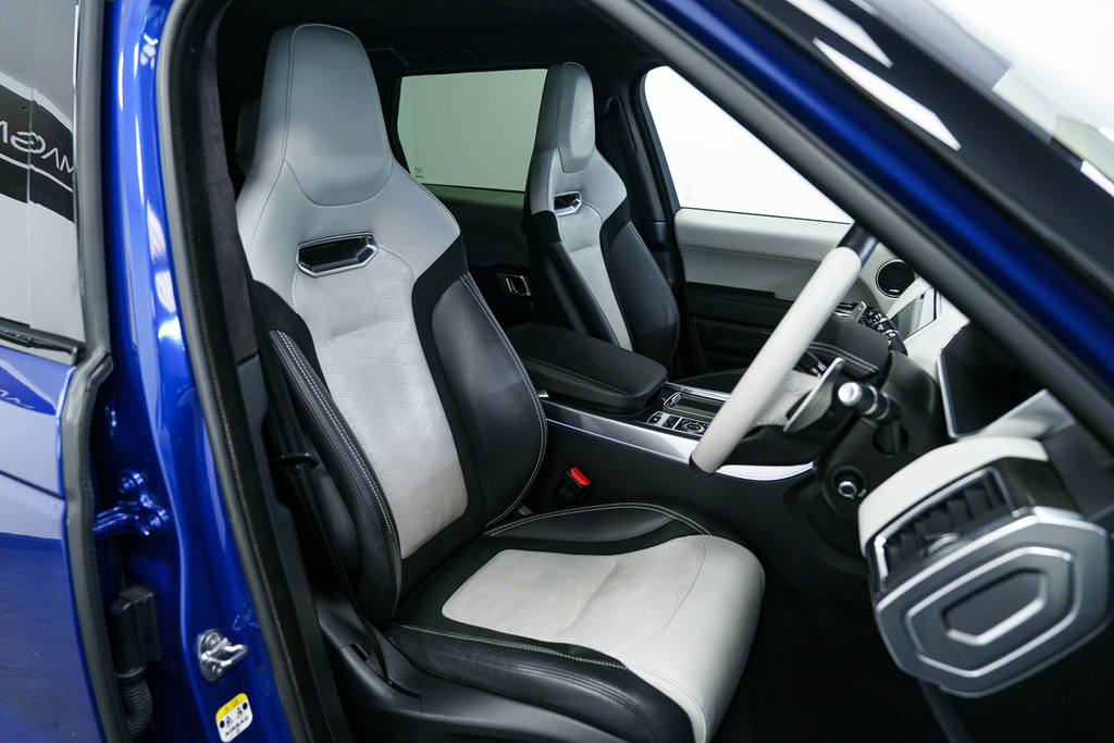 Land Rover Range Rover Sport Range Rover Sport Svr Carbon Edition Blue