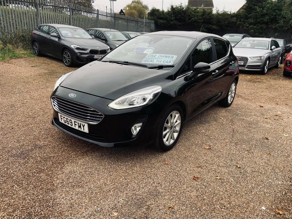 Ford Fiesta Titanium Black