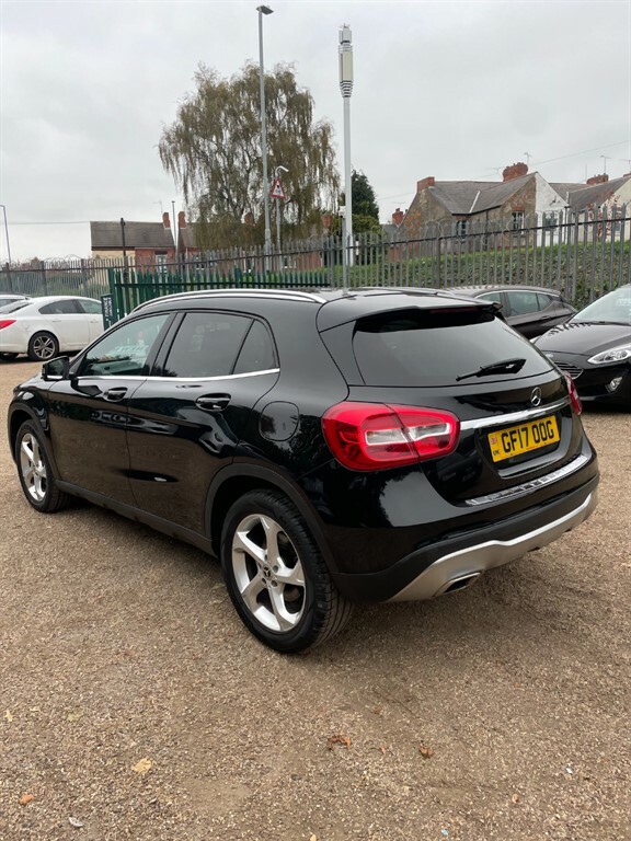 Mercedes-Benz 200 Gla D Sport Black #5