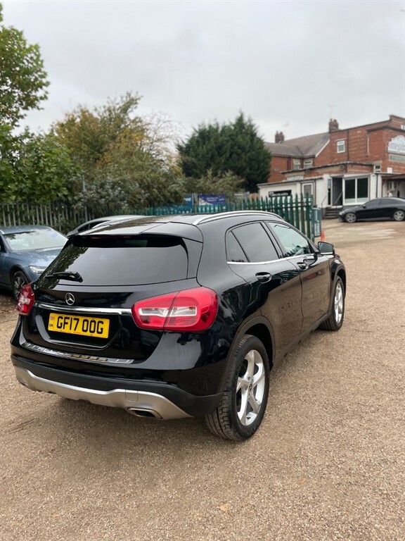 Mercedes-Benz 200 Gla D Sport Black #4