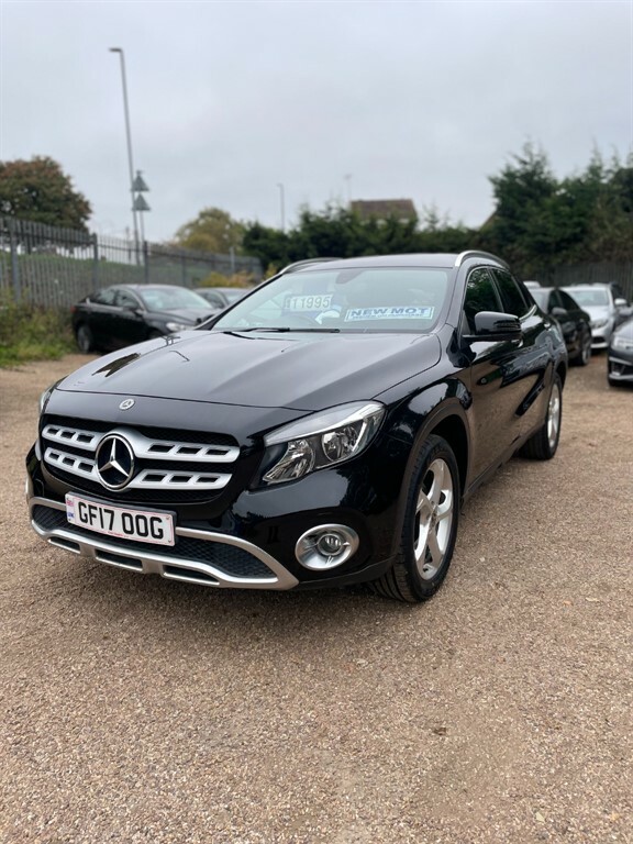 Mercedes-Benz 200 Gla D Sport Black #2