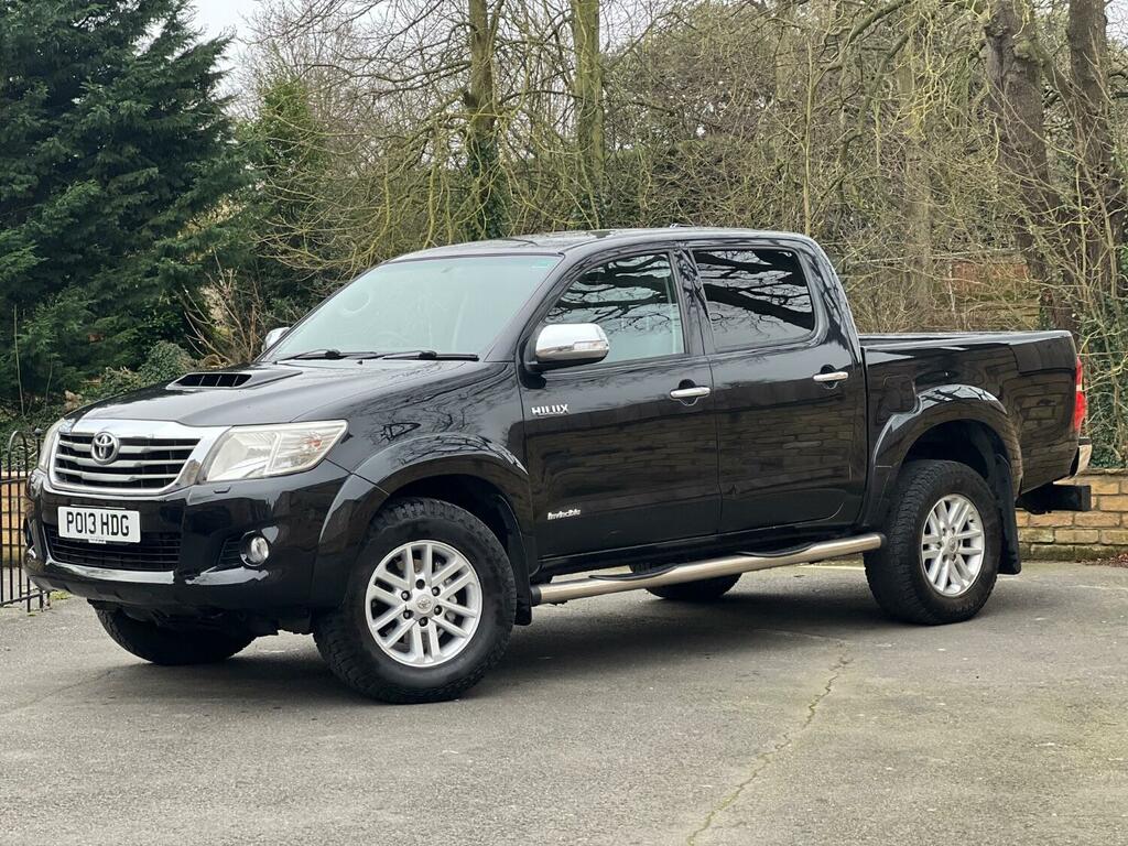 Toyota HILUX Pickup 3.0 D-4d Invincible 2013 Black #4