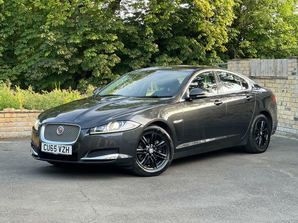 Jaguar XF Saloon 2.2 D Luxury 2015 Grey