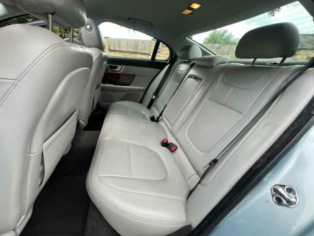 Jaguar XF Saloon 3.0 D S V6 Premium Luxury 2013 YF13MYP Blue #5