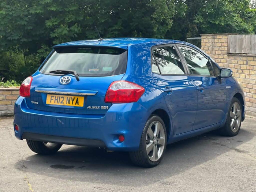 Toyota Auris Hatchback 1.8 Vvt-h T Spirit 2012 Blue #5