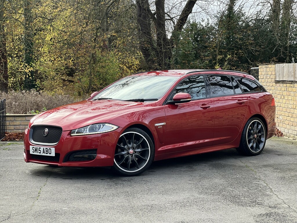 Jaguar XF Estate 2.2 D R-sport Black 2015 Red
