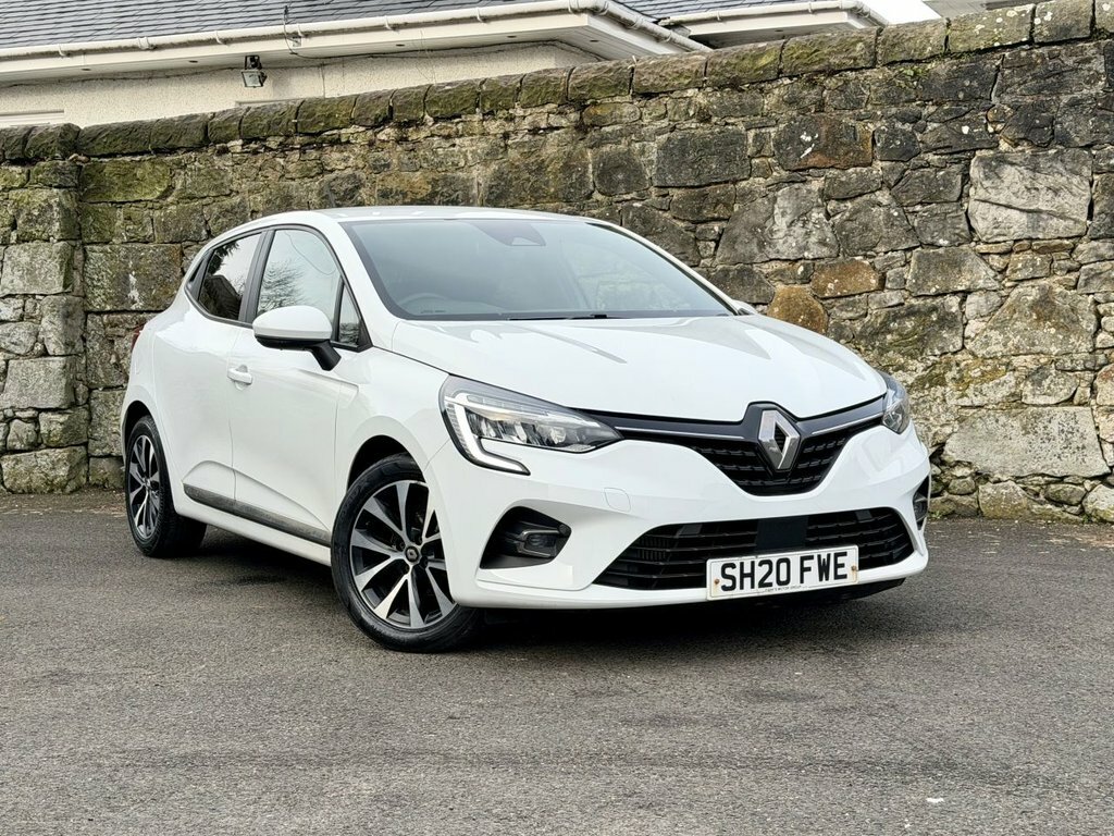 Renault Clio 1L Iconic White