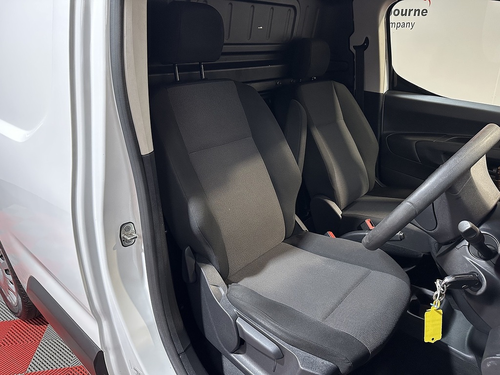 Vauxhall Combo Turbo D 2300 Sportive DL70LCV White #6