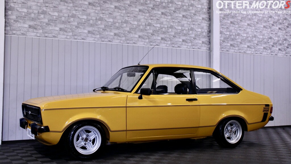 Ford Escort Saloon 1600 Sport Orange #4