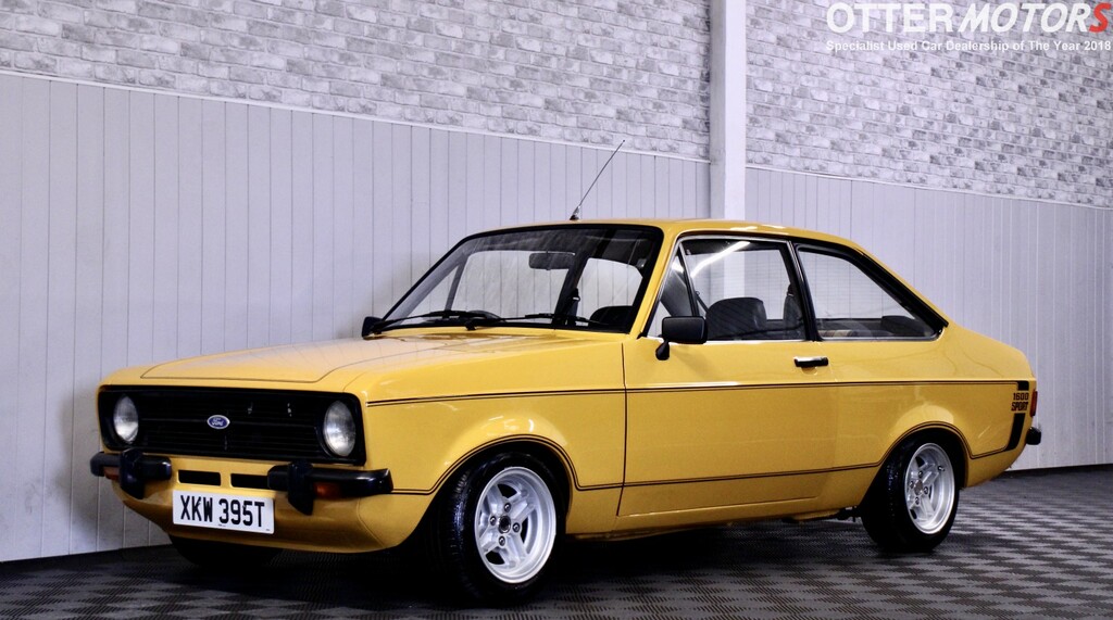 Ford Escort Saloon 1600 Sport Orange #3