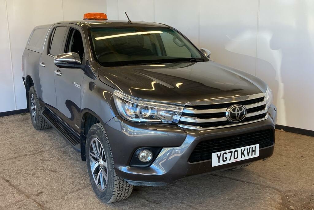 Toyota HILUX 2.4 D-4d Invincible Pickup Double Cab A Grey