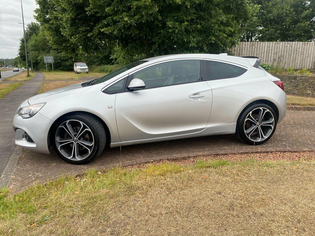 Vauxhall Astra GTC 1.6 Cdti Ecotec Limited Edition Euro 6 Ss Silver #2