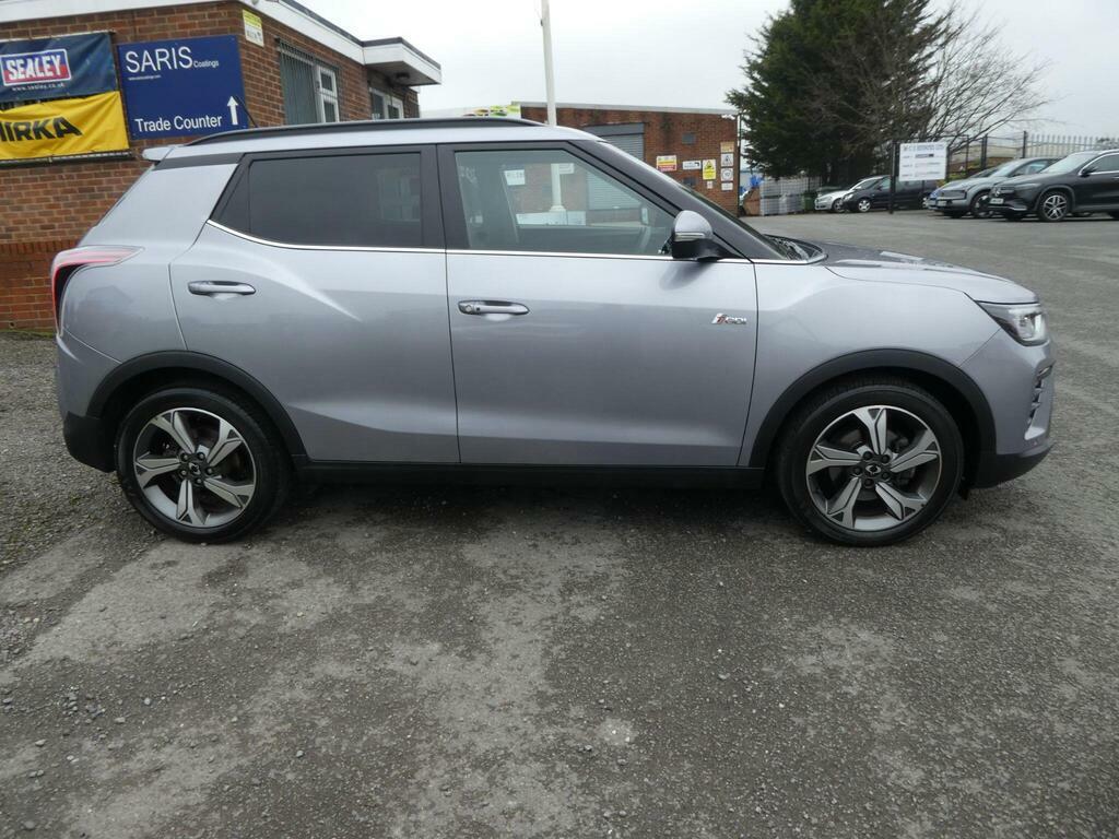SsangYong Tivoli 1.5P Ultimate Euro 6 S S FM73SYR Silver #4