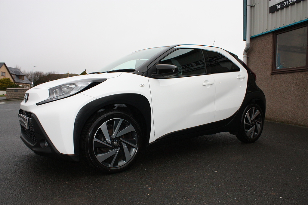 Toyota Aygo X 1.0 Vvt-i Edge NU24ZXF White #3