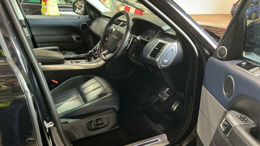 Land Rover Range Rover Sport 2L Hse Dynamic GV70KWZ Black #3