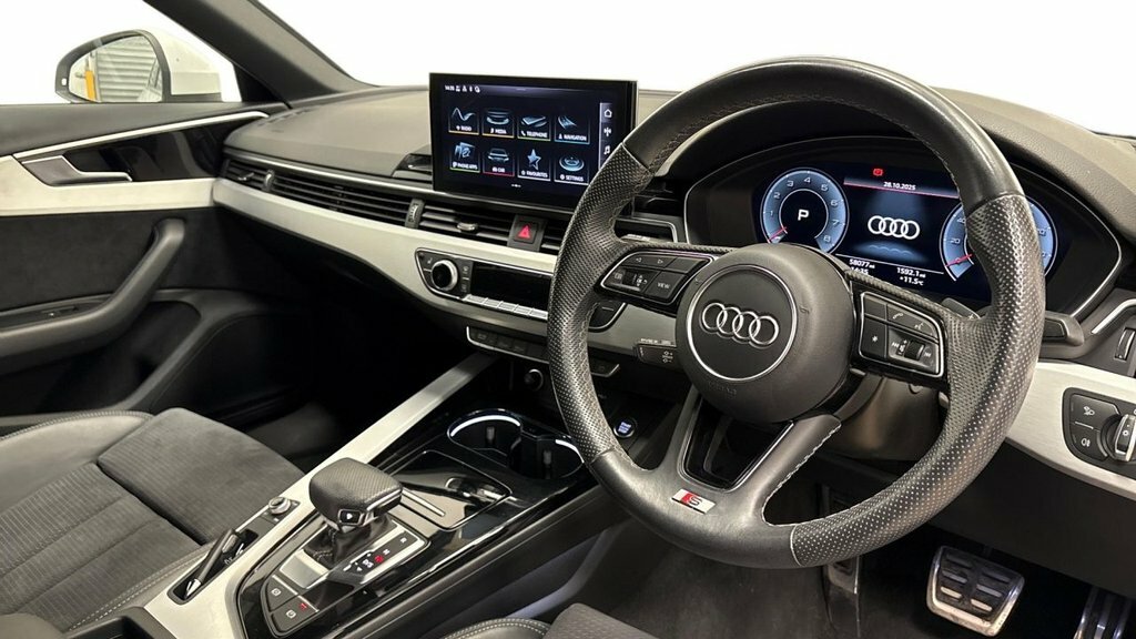 Audi A4 2L S Line YH72NPP White #3