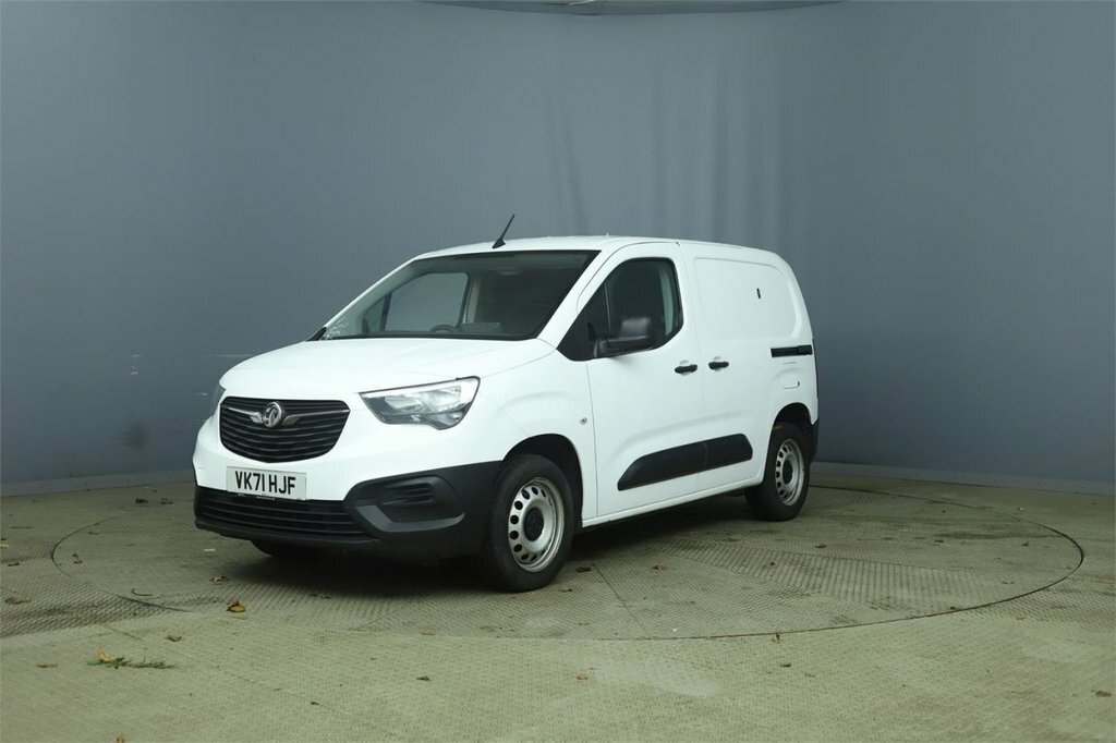 Vauxhall Combo 1.5L Edition White