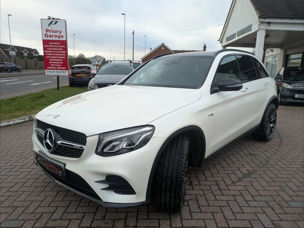 Mercedes-Benz GLC Class 3.0 Glc43 V6 Amg Premium Suv G-tronic White #3