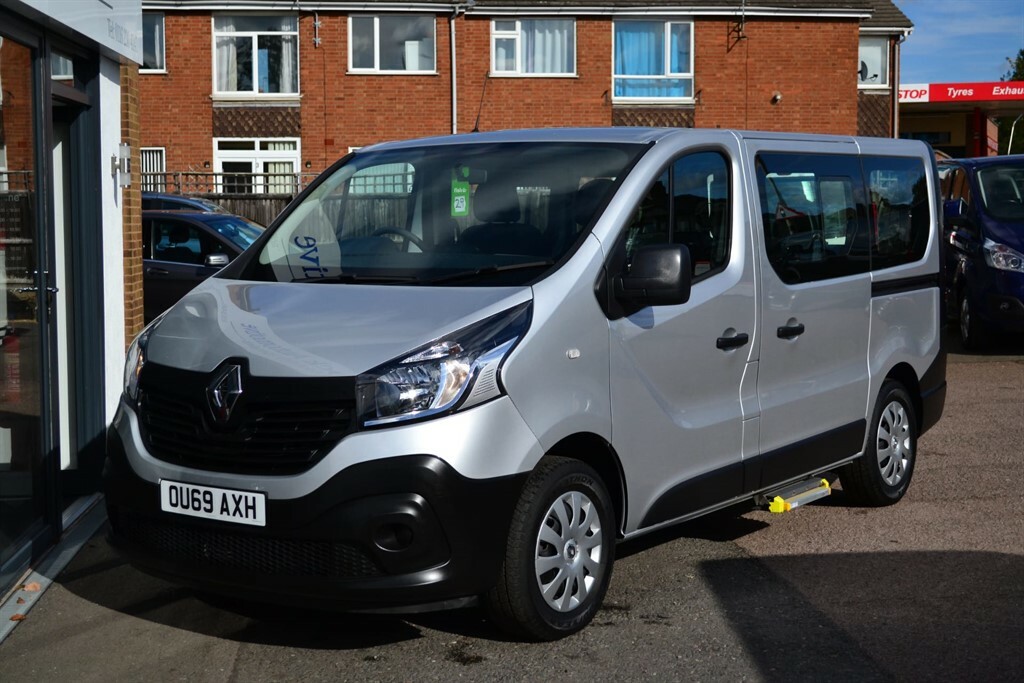 Renault Trafic Sl27 Business Disabled Wheelchair Adapted Vehicle, Silver #4